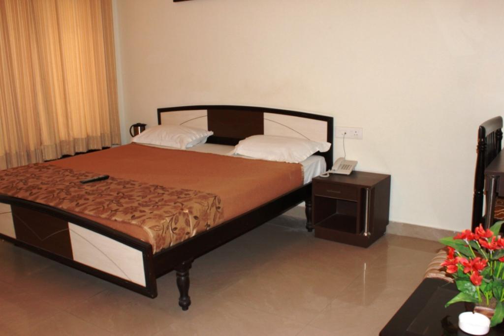 دهرادون Hotel Utsav المظهر الخارجي الصورة