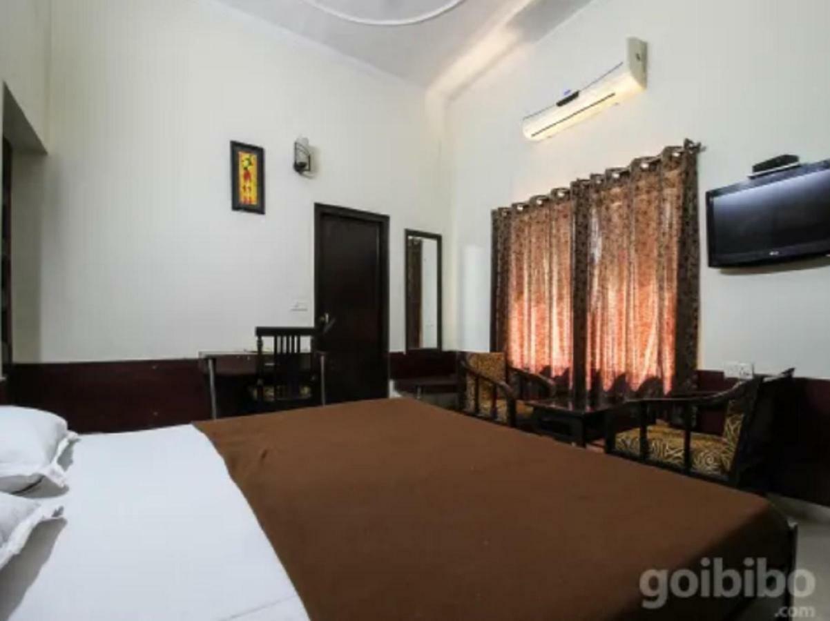 دهرادون Hotel Utsav المظهر الخارجي الصورة