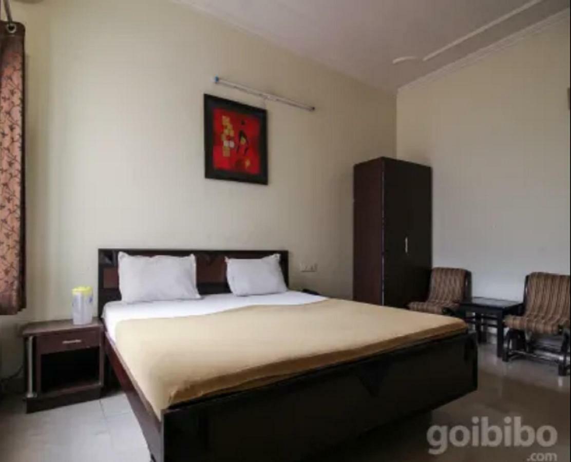 دهرادون Hotel Utsav المظهر الخارجي الصورة
