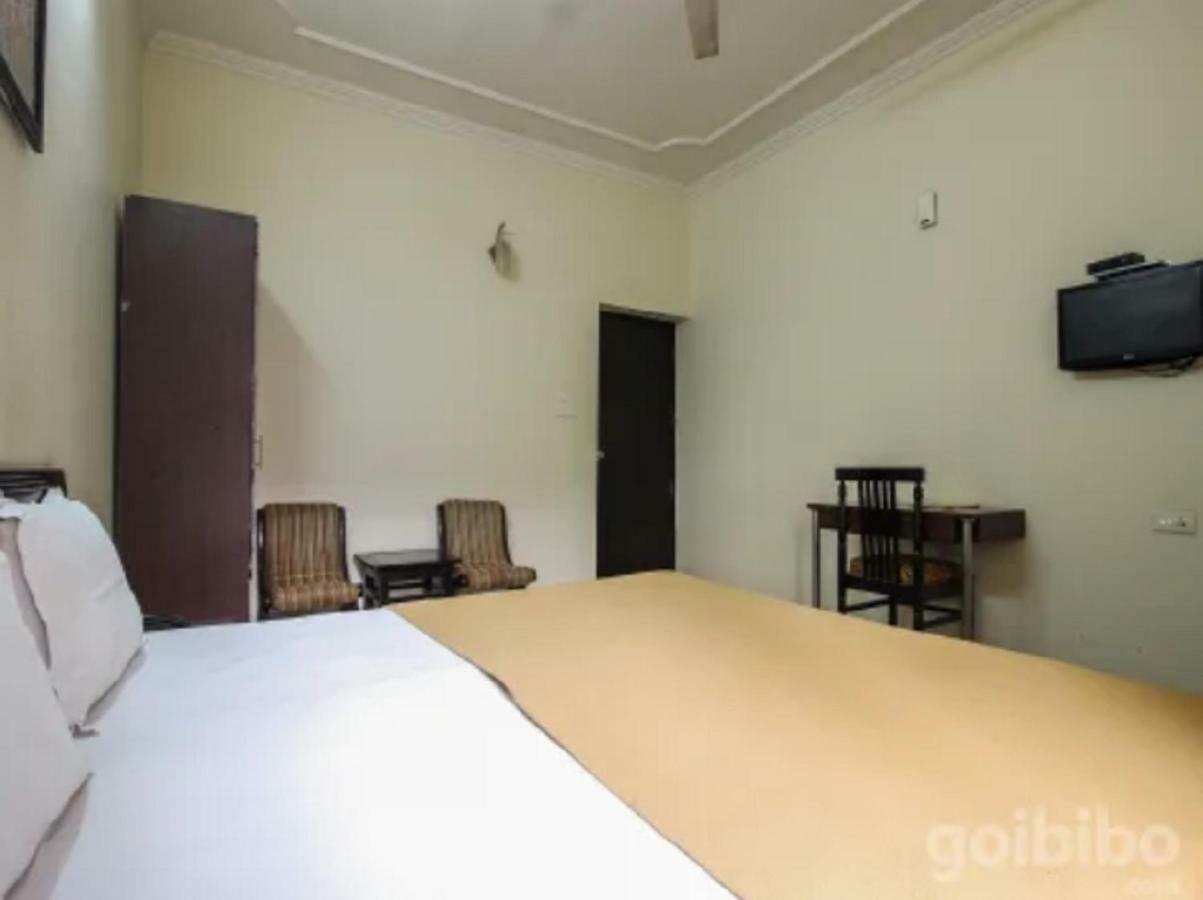 دهرادون Hotel Utsav المظهر الخارجي الصورة